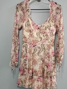 🩷City Vibe Floral Midi Dress in White and Pink Long Shear Sleeves Size XS